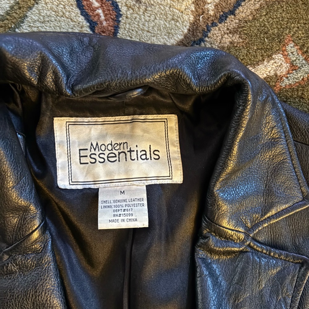 Modern Essentials Leather Jacket - image 3